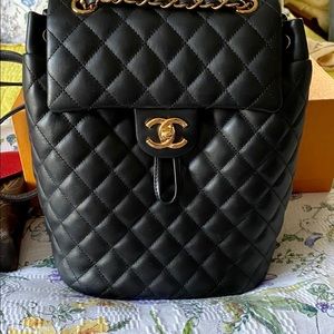 Meet your Posher, Carmen